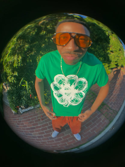 Haasan Barclay / Four Leaf Clover T-shirt