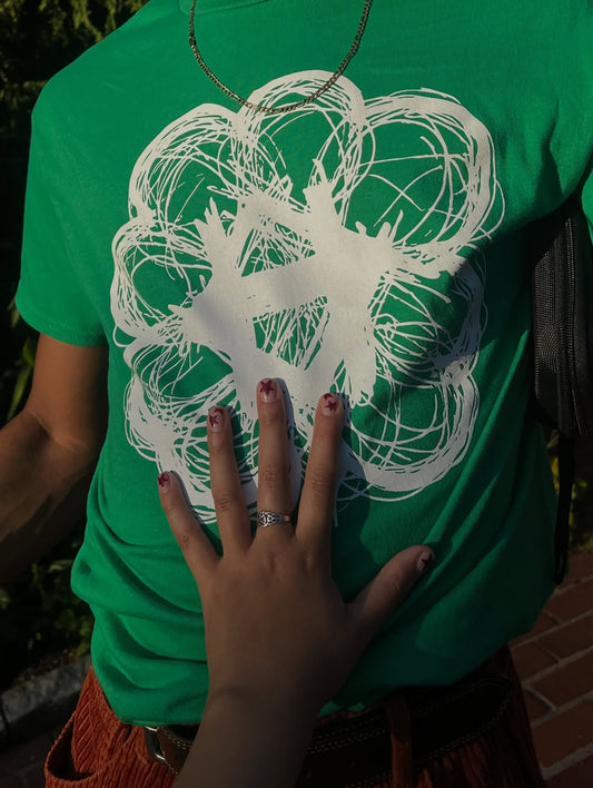 Haasan Barclay / Four Leaf Clover T-shirt